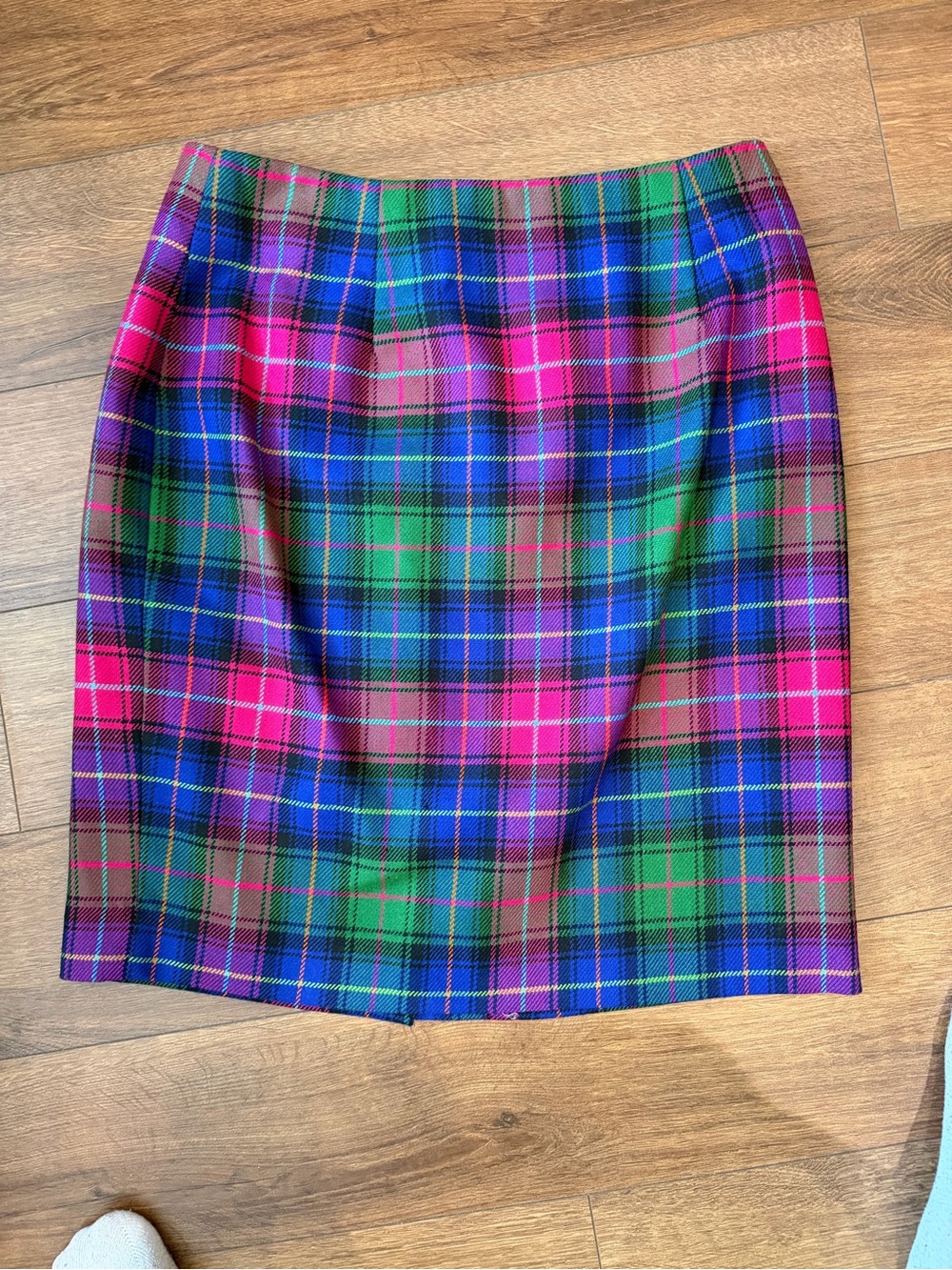 Vintage Talbots Wool Plaid Pencil Skirt in Pink & Green